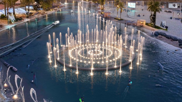 Central hub Fountain.